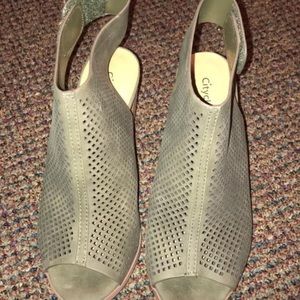 Olive green heels barely worn 3 inch heel